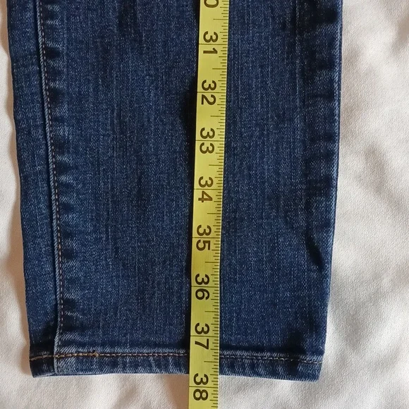Old Navy Jeans Curvy Profile Mid Rise Dark Wash Ankle Stretchy Chic Size 12 - Picture 6 of 9